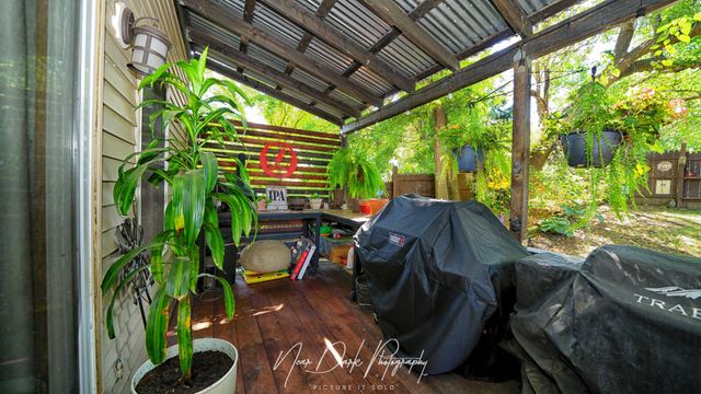 127 E GRAND Avenue, Fox Lake, IL 60020