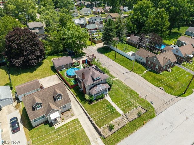 33 Pfeiffer Avenue, Akron, OH 44312