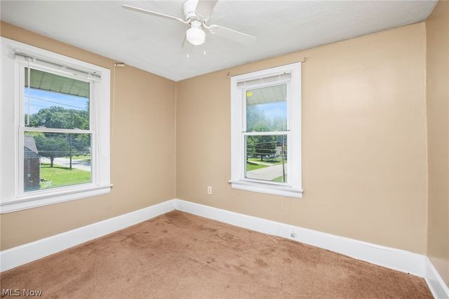 33 Pfeiffer Avenue, Akron, OH 44312