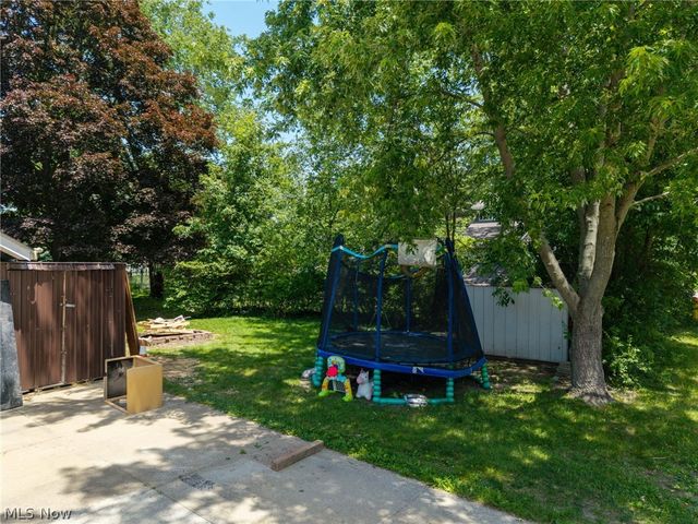 33 Pfeiffer Avenue, Akron, OH 44312