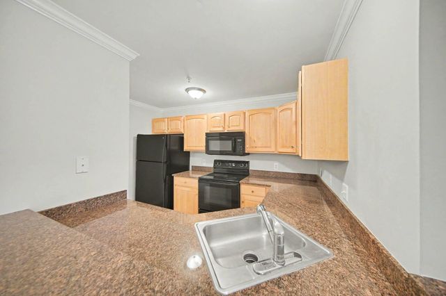 2738 Barclay Way, Ann Arbor, MI 48105