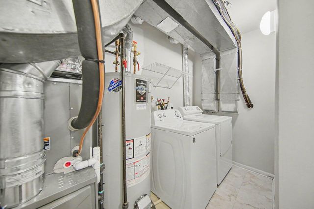 2738 Barclay Way, Ann Arbor, MI 48105