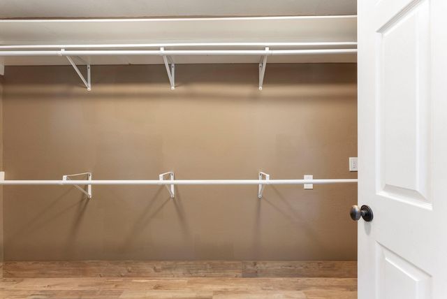 98 S Wilde Yaupon Court, Spring, TX 77381