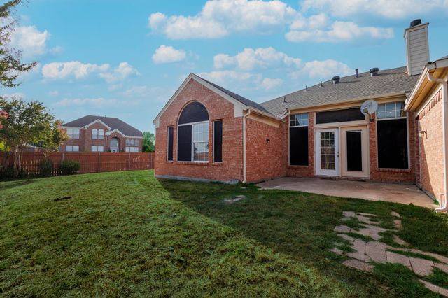 1306 Bentley Drive, Carrollton, TX 75006