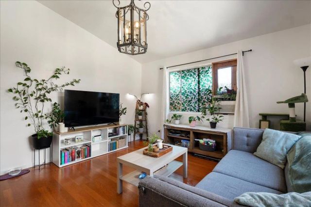 4027 C St, San Diego, CA 92102