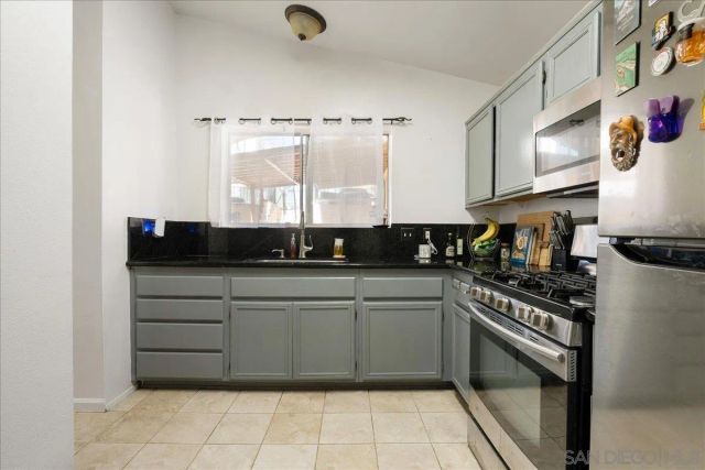 4027 C St, San Diego, CA 92102