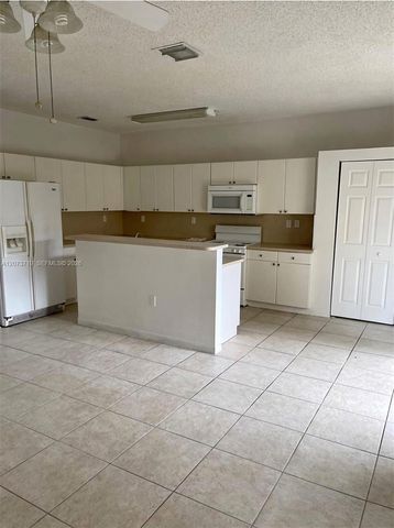 2357 SE 23rd Drive 2357, Homestead, FL 33035