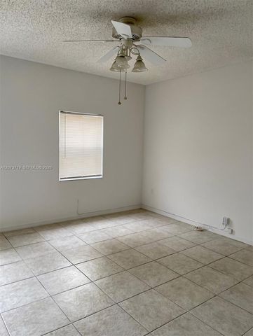 2357 SE 23rd Drive 2357, Homestead, FL 33035