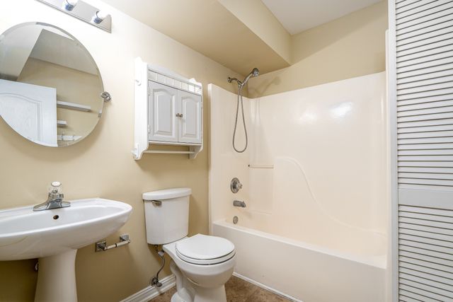 2938 Churchill Ln, Thompsons Station, TN 37179