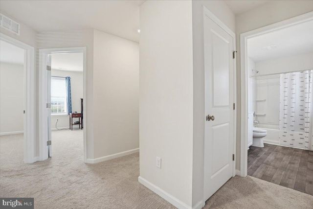 561 E 4TH ST E, Bernville, PA 19506