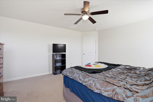 561 E 4TH ST E, Bernville, PA 19506