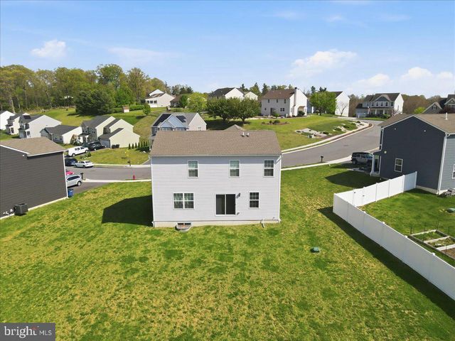 561 E 4TH ST E, Bernville, PA 19506