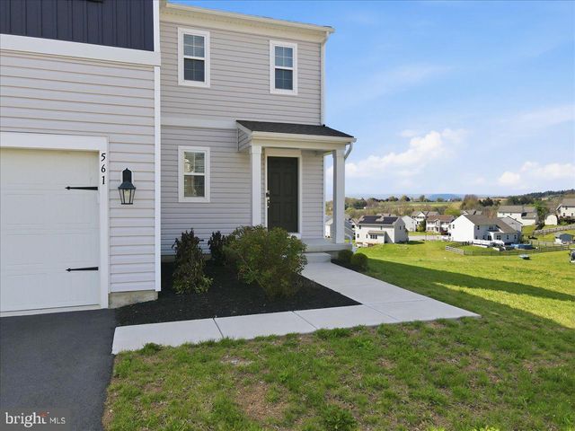 561 E 4TH ST E, Bernville, PA 19506