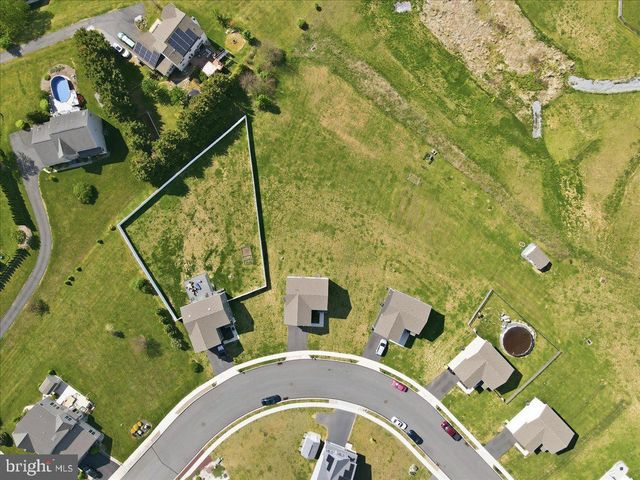 561 E 4TH ST E, Bernville, PA 19506