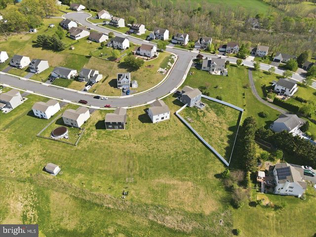561 E 4TH ST E, Bernville, PA 19506