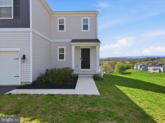 561 E 4TH ST E, Bernville, PA 19506