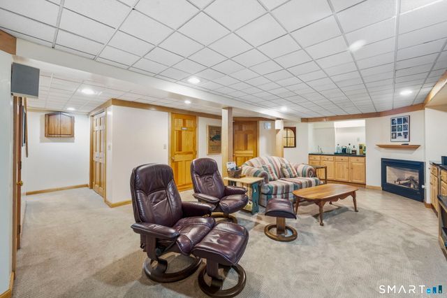 21 Watson Drive, Simsbury, CT 06070