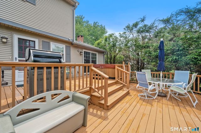 21 Watson Drive, Simsbury, CT 06070
