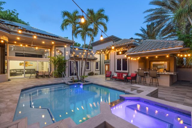 6595 NW 32nd Terrace, Boca Raton, FL 33496