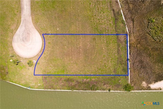 384 W VINEYARD BAY, Port O'connor, TX 77982
