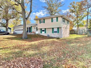 406 E Jackson Street, Farmland, IN 47340