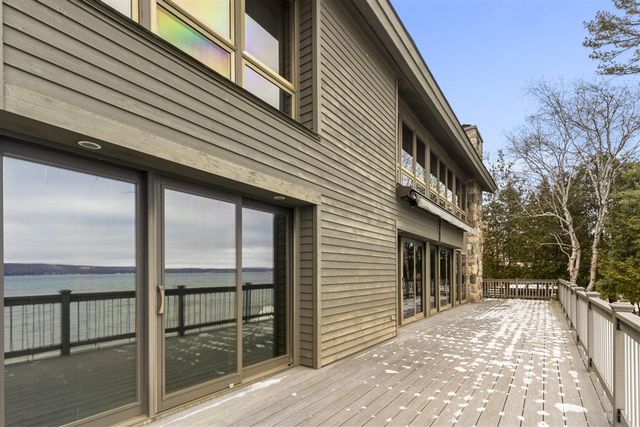 3151 Crystal Drive, Beulah, MI 49617