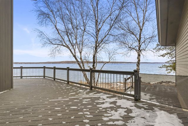 3151 Crystal Drive, Beulah, MI 49617