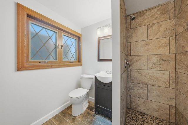 601 Honey Locust Lane, Darien, IL 60561