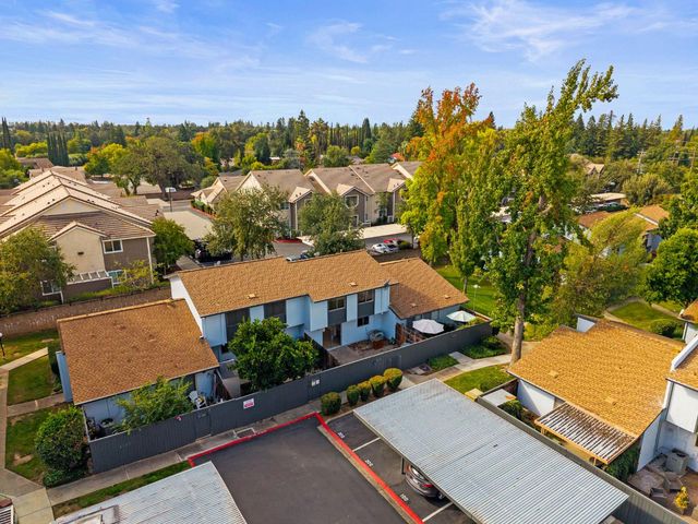 5113 Greenberry Dr, Sacramento, CA 95841