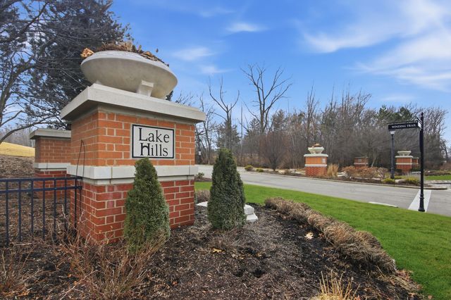 8510 Stonegate Court, St. John, IN 46373