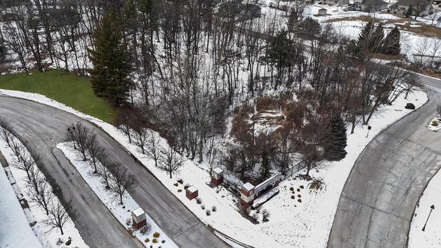 8510 Stonegate Court, St. John, IN 46373