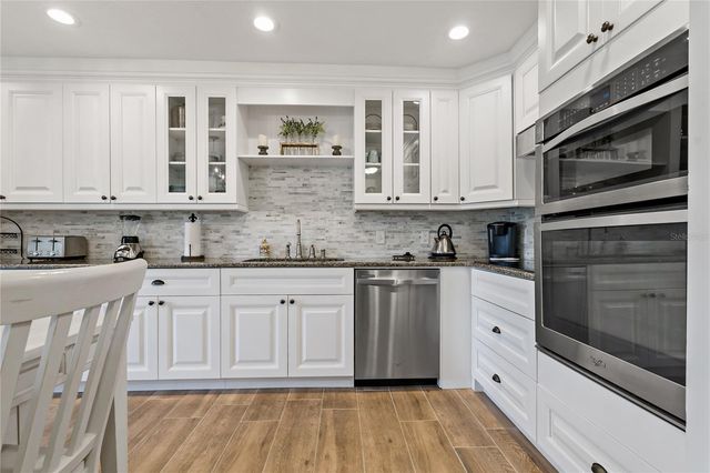 340 MOORINGS COVE DRIVE 3G, Tarpon Springs, FL 34689