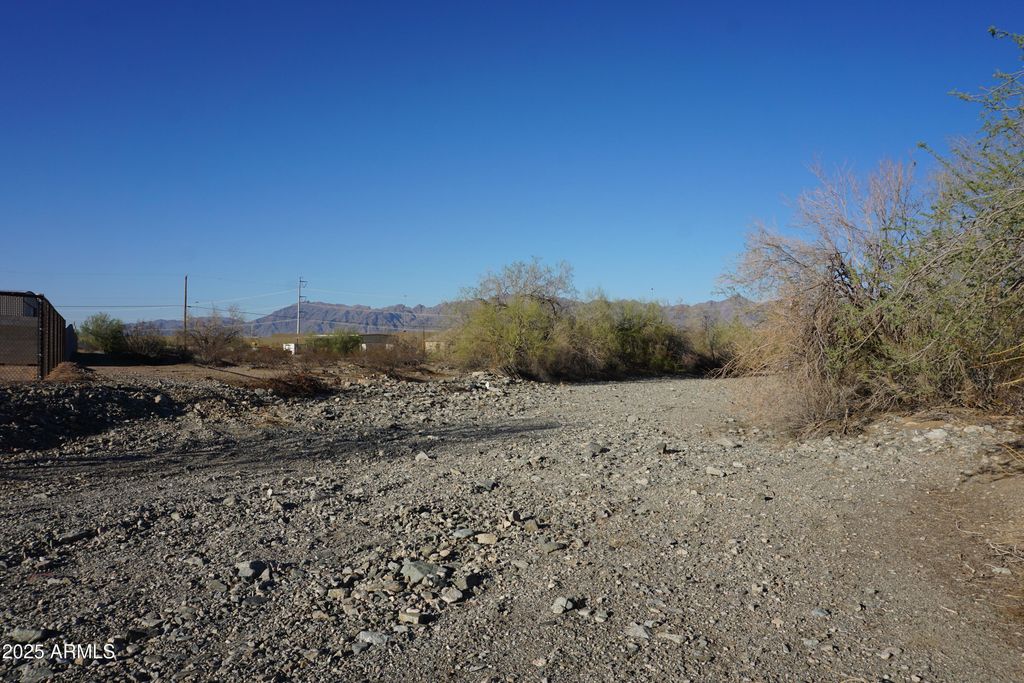 Image 5 of property listing at 000 W Unknown -- -, Laveen, AZ 85339