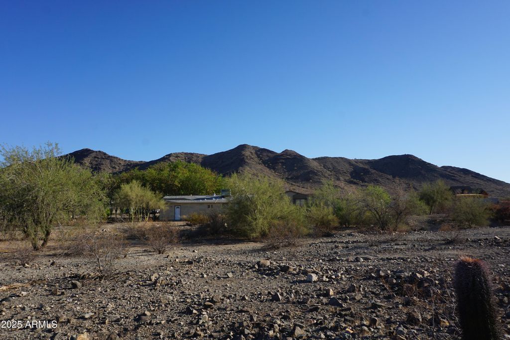 Image 9 of property listing at 000 W Unknown -- -, Laveen, AZ 85339