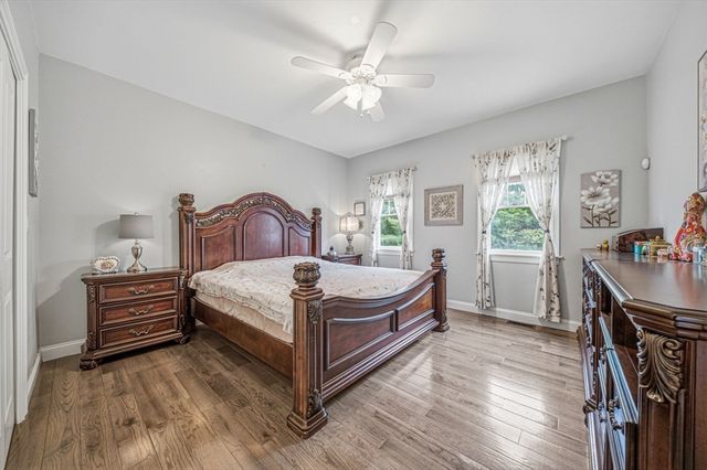 894 Liberty St 10, Braintree, MA 02184