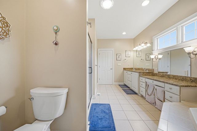 894 Liberty St 10, Braintree, MA 02184