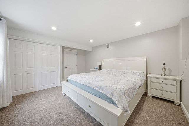 894 Liberty St 10, Braintree, MA 02184