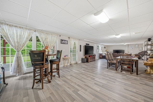 894 Liberty St 10, Braintree, MA 02184