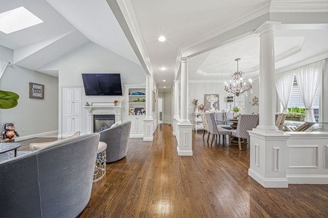894 Liberty St 10, Braintree, MA 02184