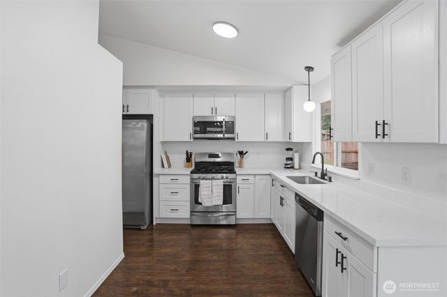 1996 Snowridge Avenue, Port Orchard, WA 98366