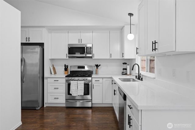 1996 Snowridge Avenue, Port Orchard, WA 98366