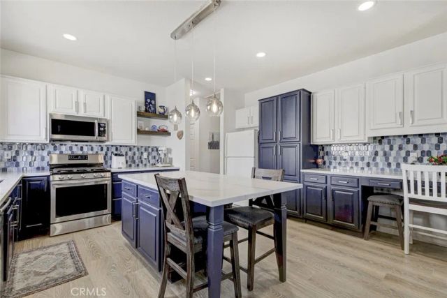 43353 Honeybee, Lancaster, CA 93536