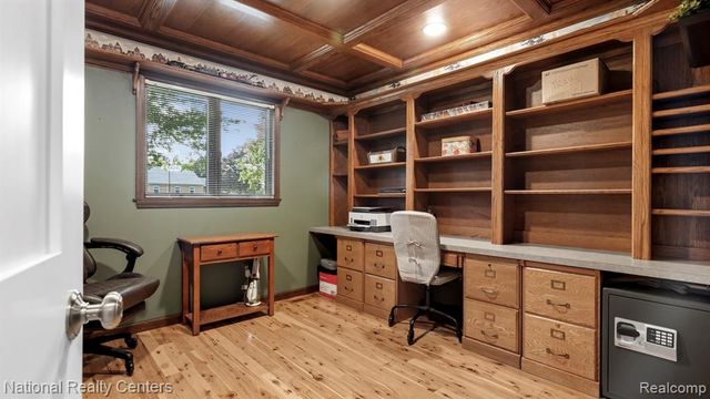 30150 Marquette Street, Garden City, MI 48135