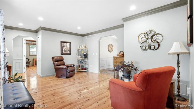 30150 Marquette Street, Garden City, MI 48135