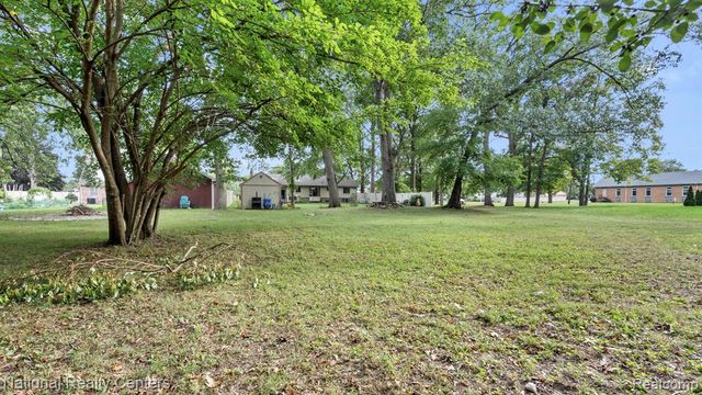 30150 Marquette Street, Garden City, MI 48135