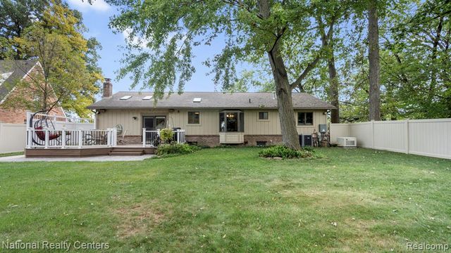 30150 Marquette Street, Garden City, MI 48135