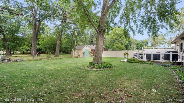 30150 Marquette Street, Garden City, MI 48135