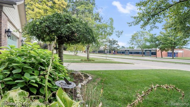 30150 Marquette Street, Garden City, MI 48135