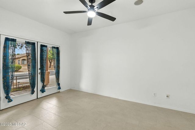 7519 N Bradstreet Drive, Tucson, AZ 85743