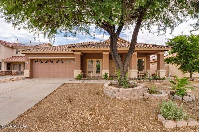 7519 N Bradstreet Drive, Tucson, AZ 85743